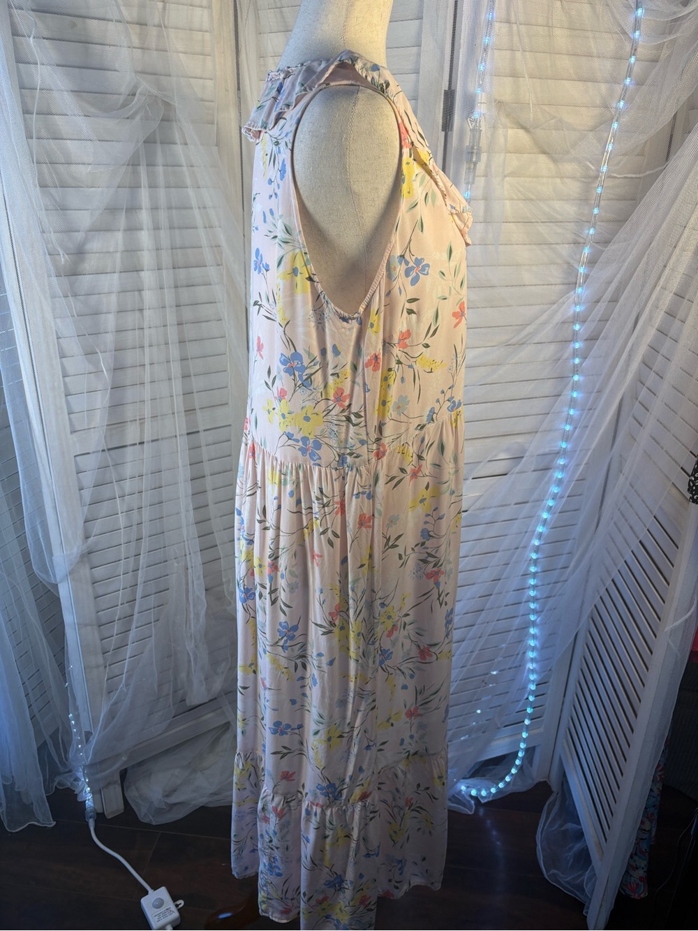 Old Navy Pink Floral Dress with Blue and Coral Accents - Picture 2 of 5